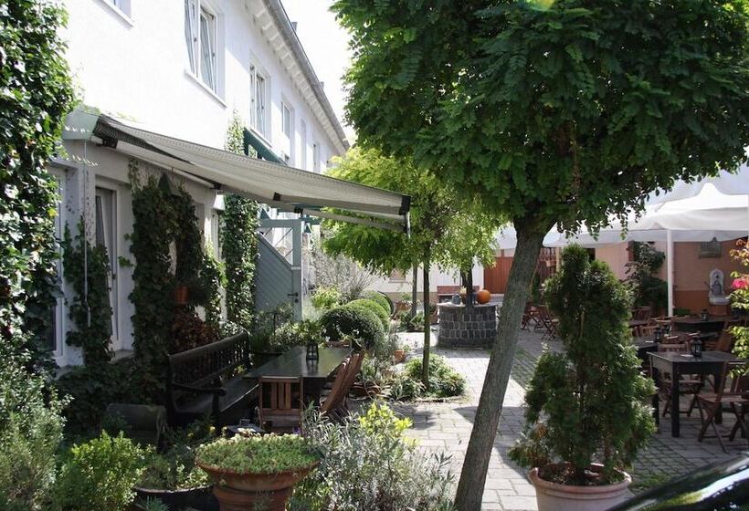 Отель Gasthof Gruner Wald