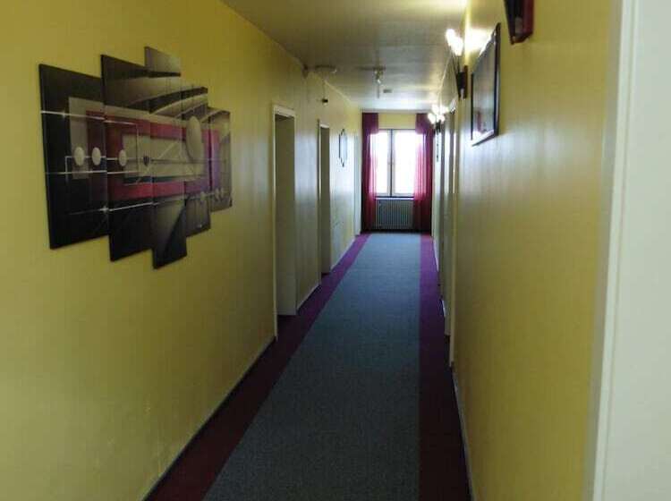 Отель Gasthof Pension Sonnenberg