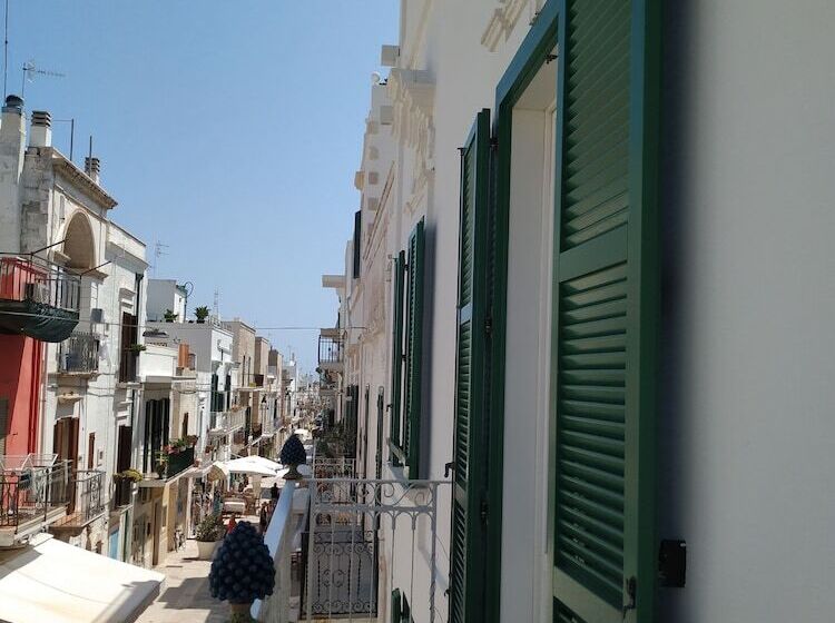 Отель Giovì Relais