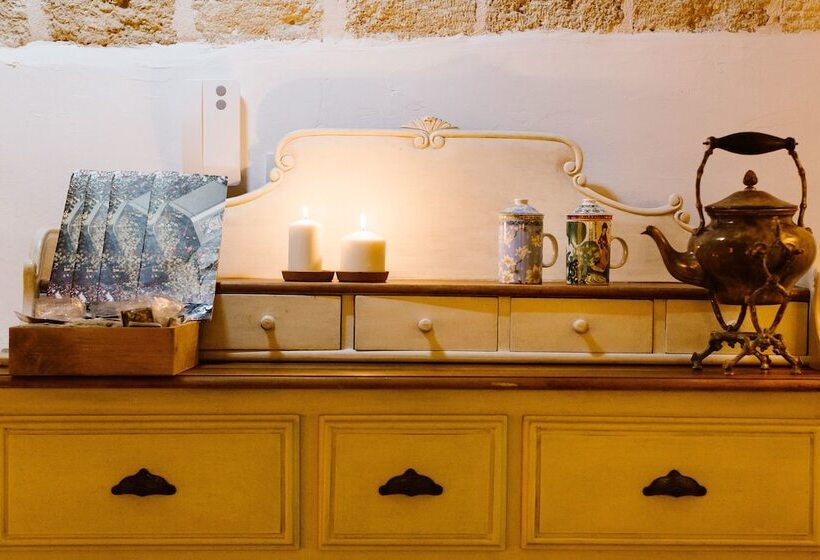 Отель Giovì Relais