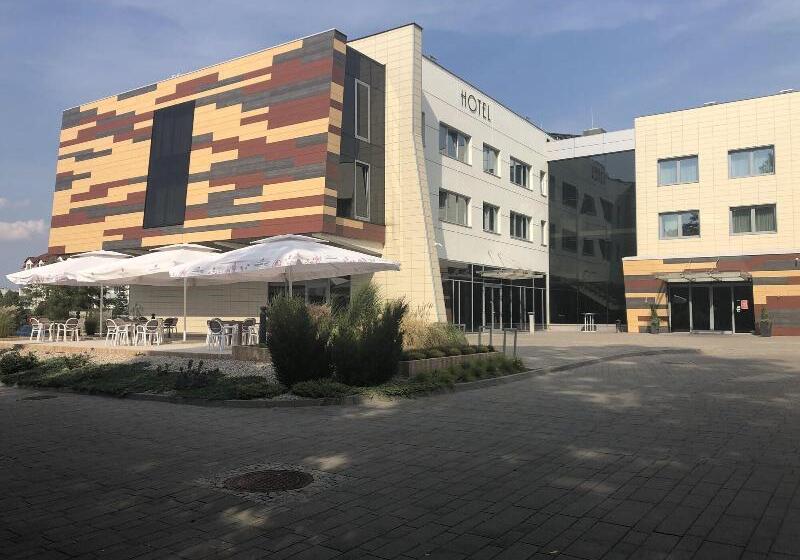 Grape Town Hotel   Park79