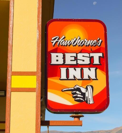 فندق Hawthorne's Best Inn