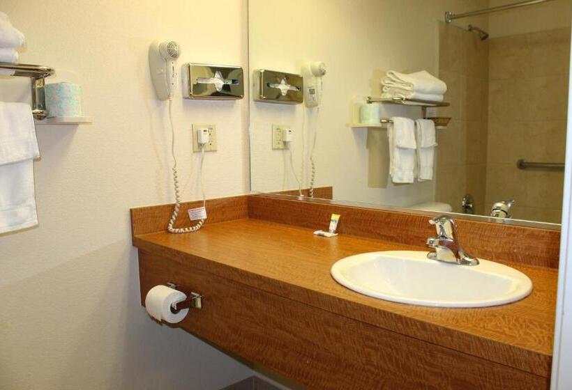 فندق Hawthorne's Best Inn