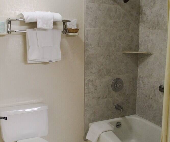 فندق Hawthorne's Best Inn