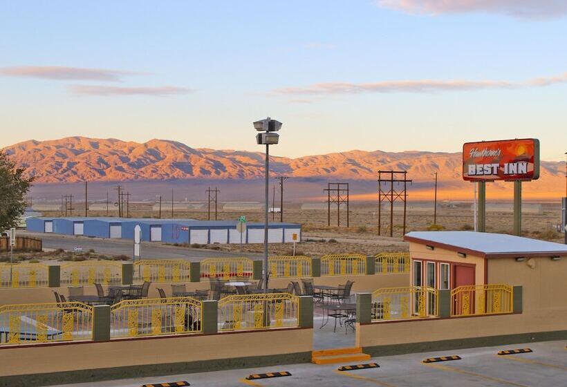 فندق Hawthorne's Best Inn