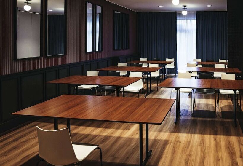 ホテル Ibis Styles Wałbrzych