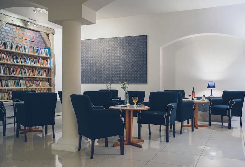 בית מלון כפרי Impresja Art Resort