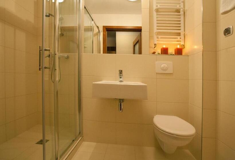 Отель Jantar Medical Spa