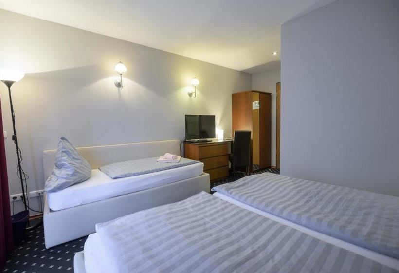 Отель Kastenauer Hof