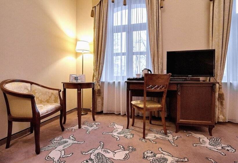 בית מלון כפרי Koronny