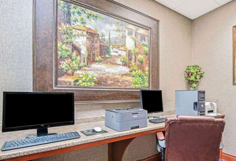 فندق La Quinta By Wyndham Oklahoma City   Moore