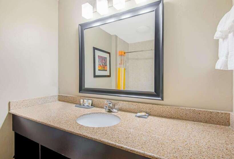 فندق La Quinta By Wyndham Oklahoma City   Moore