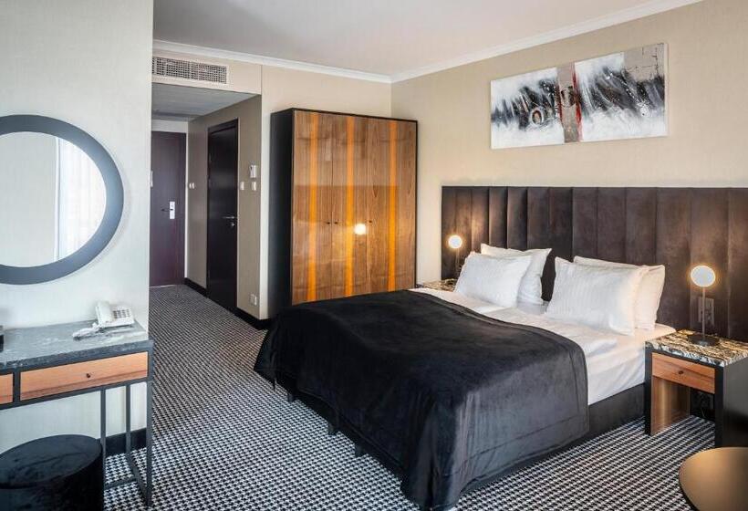 酒店 Leda Spa Adults Only