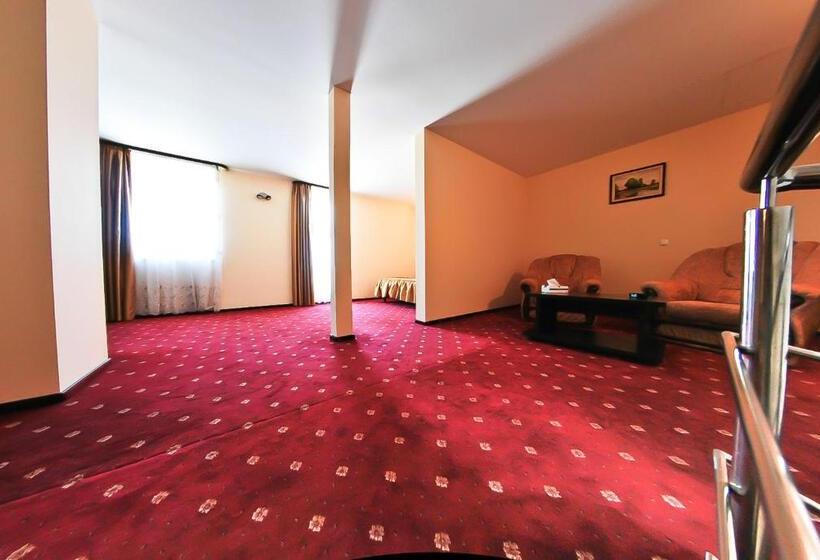 Отель Magic Gt Trivale