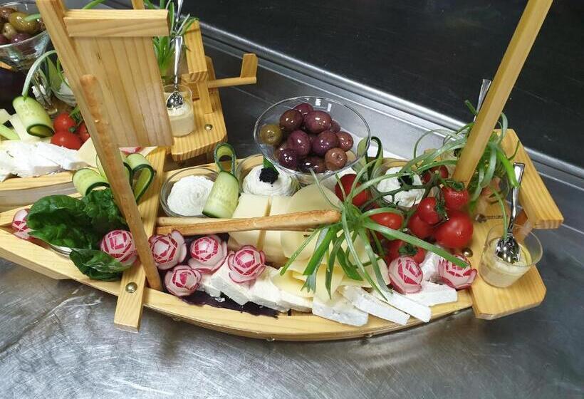 Отель Magic Gt Trivale