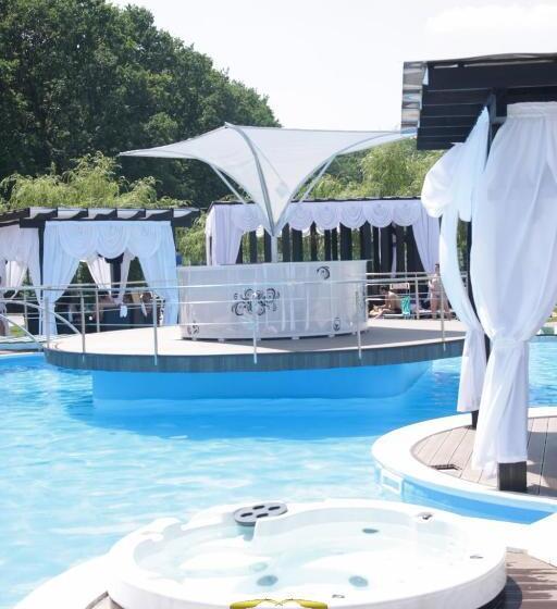 Отель Magic Gt Trivale