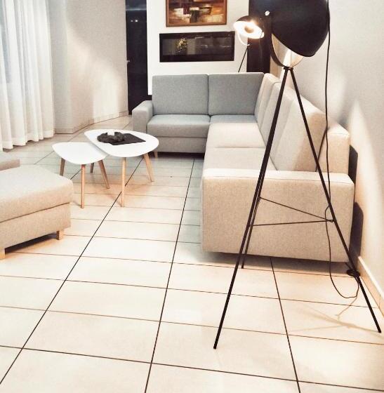 酒店 I Restauracja W Luboniu