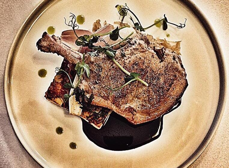 酒店 I Restauracja W Luboniu