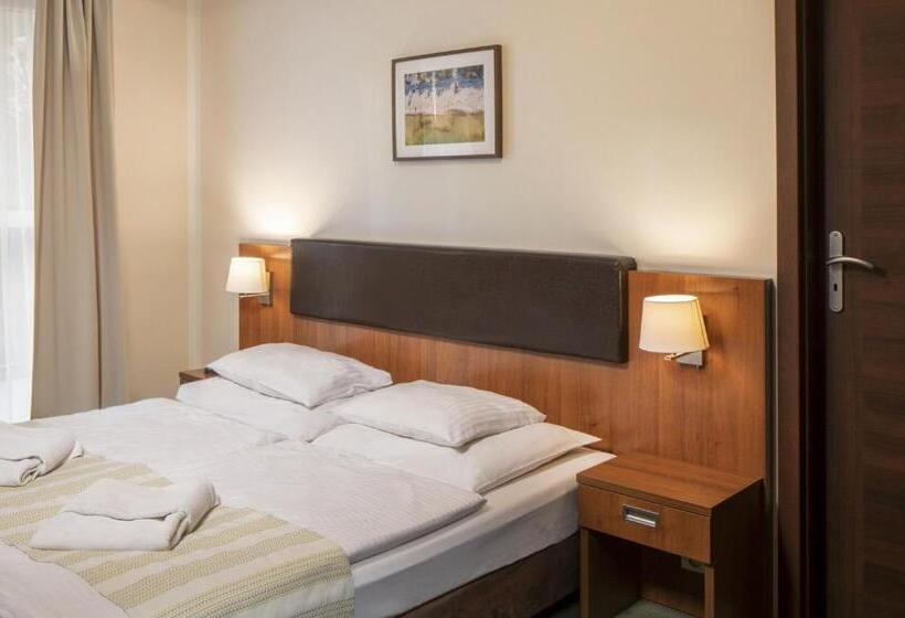 Отель Maximus Spa