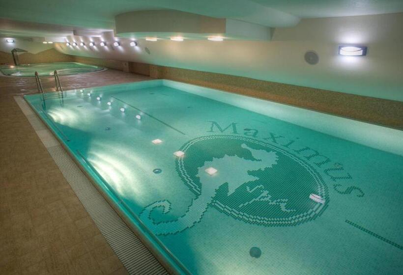 Отель Maximus Spa