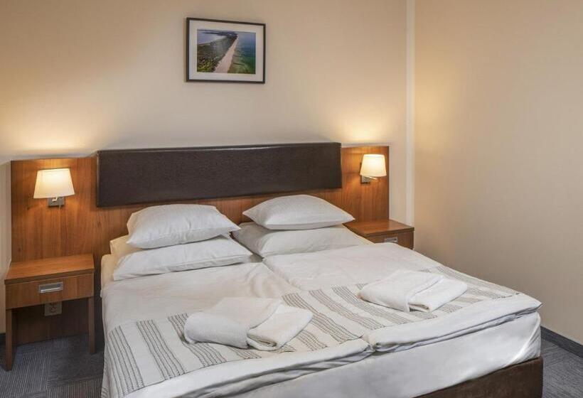 Отель Maximus Spa