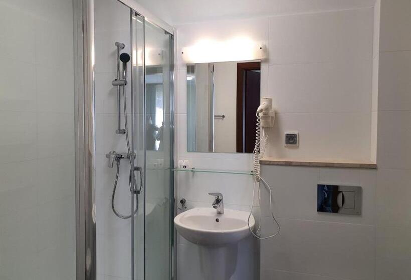 Отель Maximus Spa