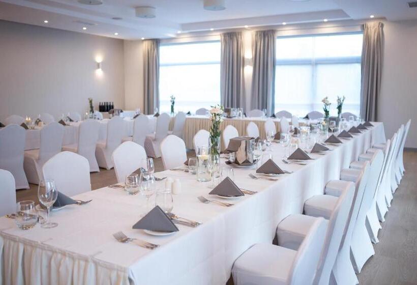 هتل Mazovia Airport Modlin