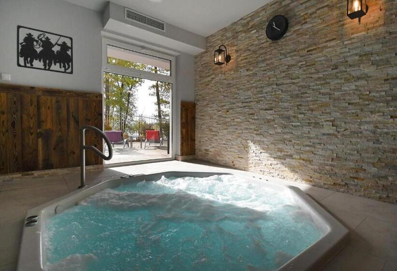 هتل Mazuria Country & Spa