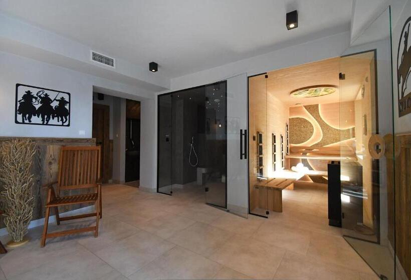 هتل Mazuria Country & Spa