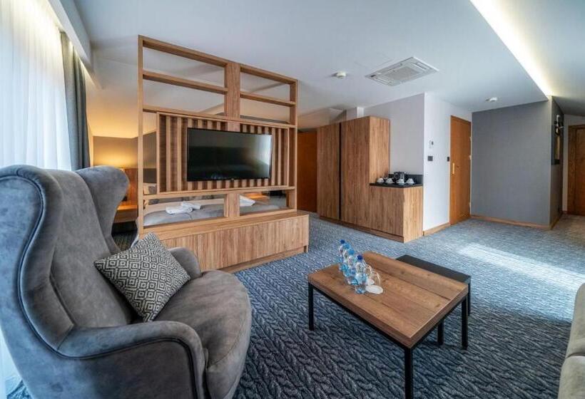 هتل Meta Resort & Vine Spa