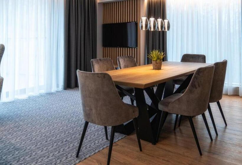 هتل Meta Resort & Vine Spa