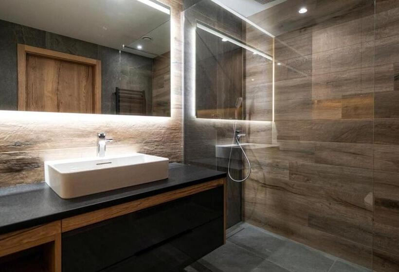 هتل Meta Resort & Vine Spa