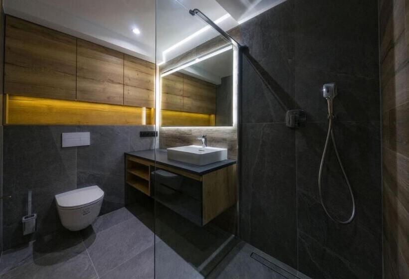 هتل Meta Resort & Vine Spa