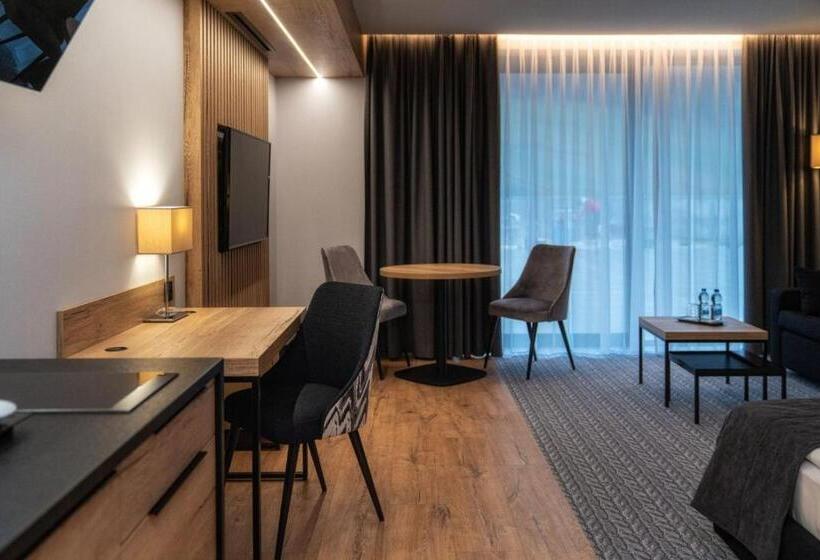 هتل Meta Resort & Vine Spa