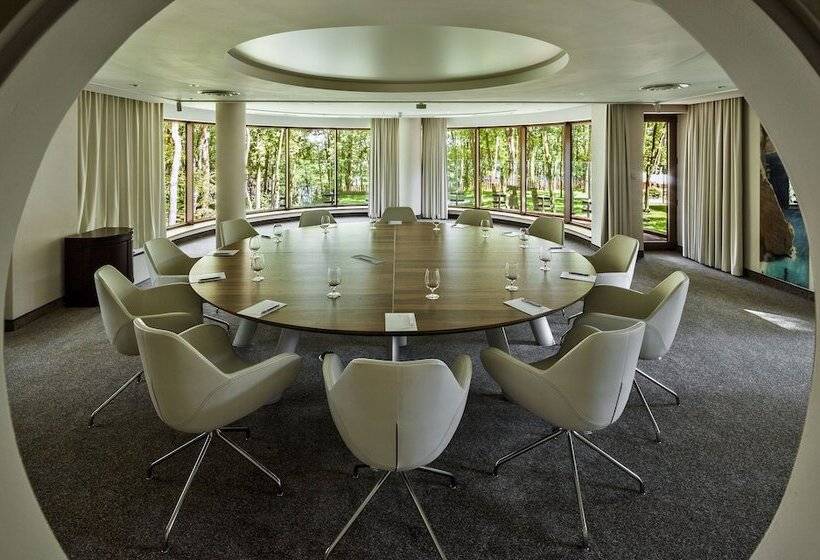 Отель Narvil Conference & Spa