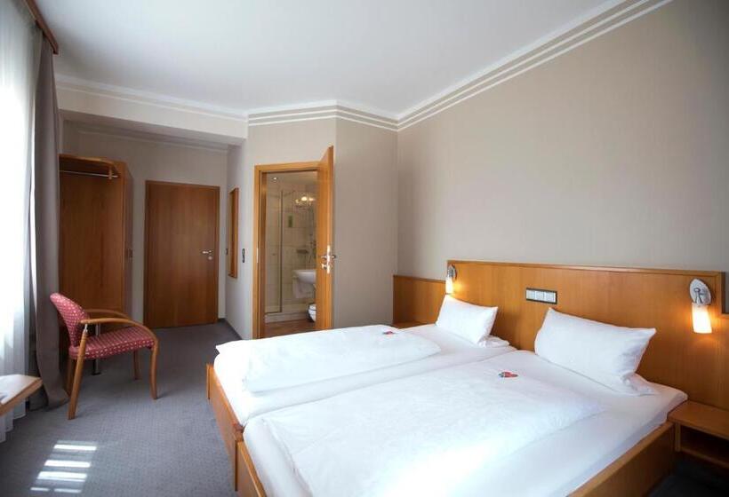 酒店 Neumaiers Hirsch Gasthof Und Land