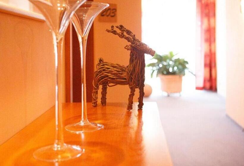 酒店 Neumaiers Hirsch Gasthof Und Land