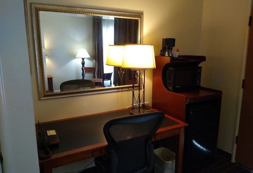 فندق North Coast Inn