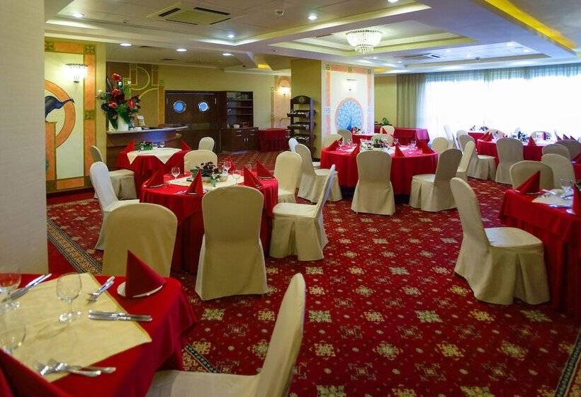 ホテル Novum & Spa