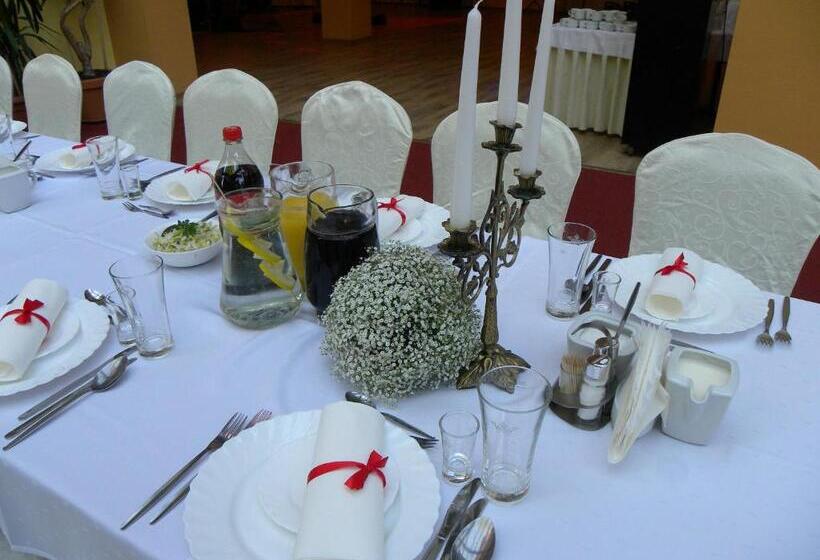 هتل Okulski Grand Rozewie