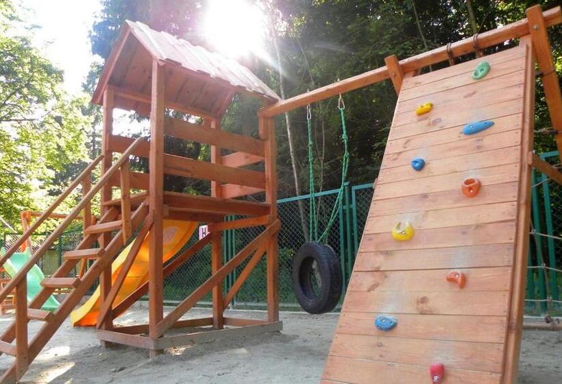 هتل Okulski Grand Rozewie