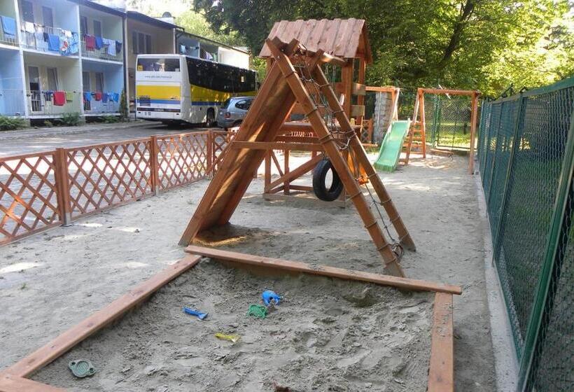 هتل Okulski Grand Rozewie