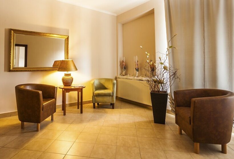 هتل Pałac łazienki Ii