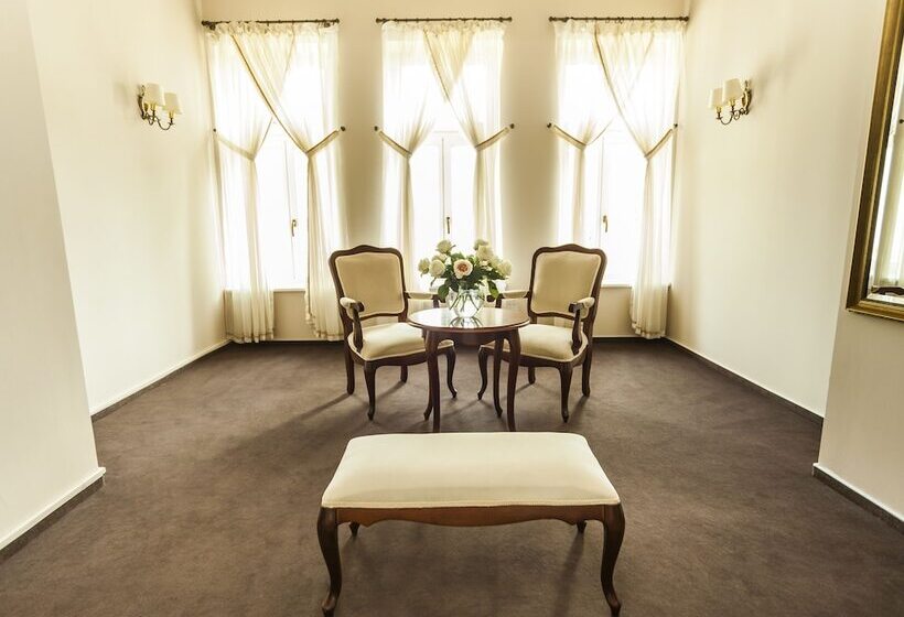 هتل Pałac łazienki Ii