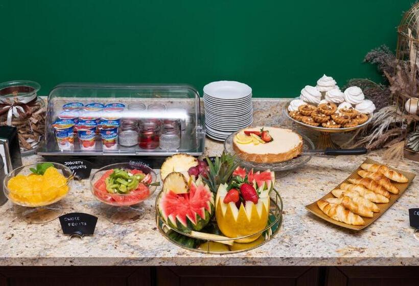 هتل Pałac Bursztynowy