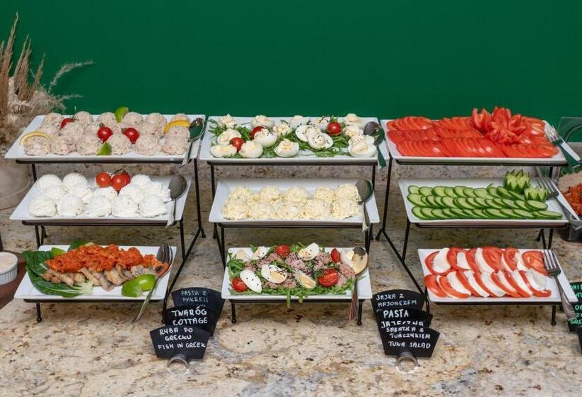 هتل Pałac Bursztynowy