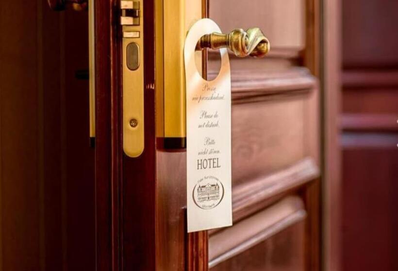 هتل Pałac Bursztynowy