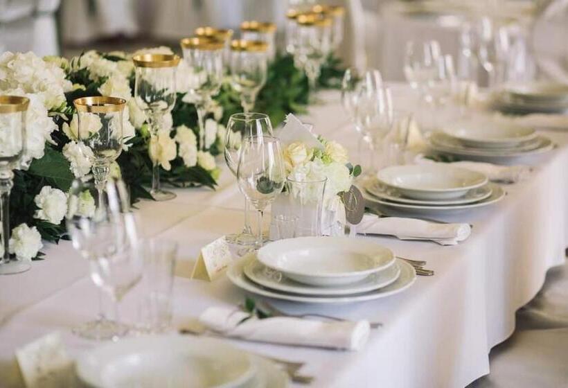 هتل Pałac Bursztynowy