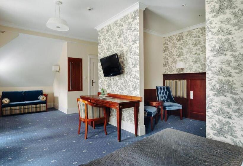 בית מלון כפרי Pałac Romantyczny