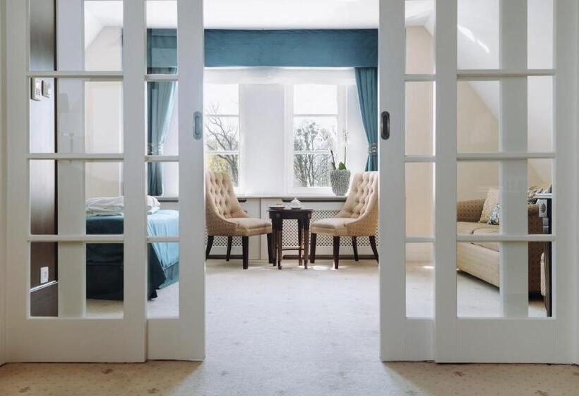 בית מלון כפרי Pałac Romantyczny